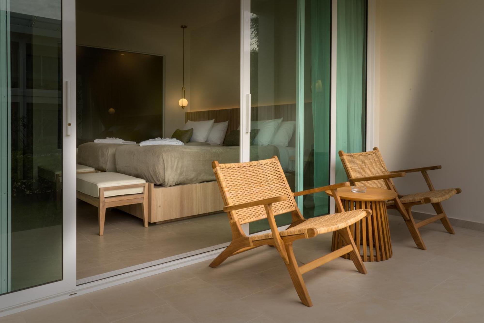 Niranapa Boutique Resort شاطئ كاتا المظهر الخارجي الصورة