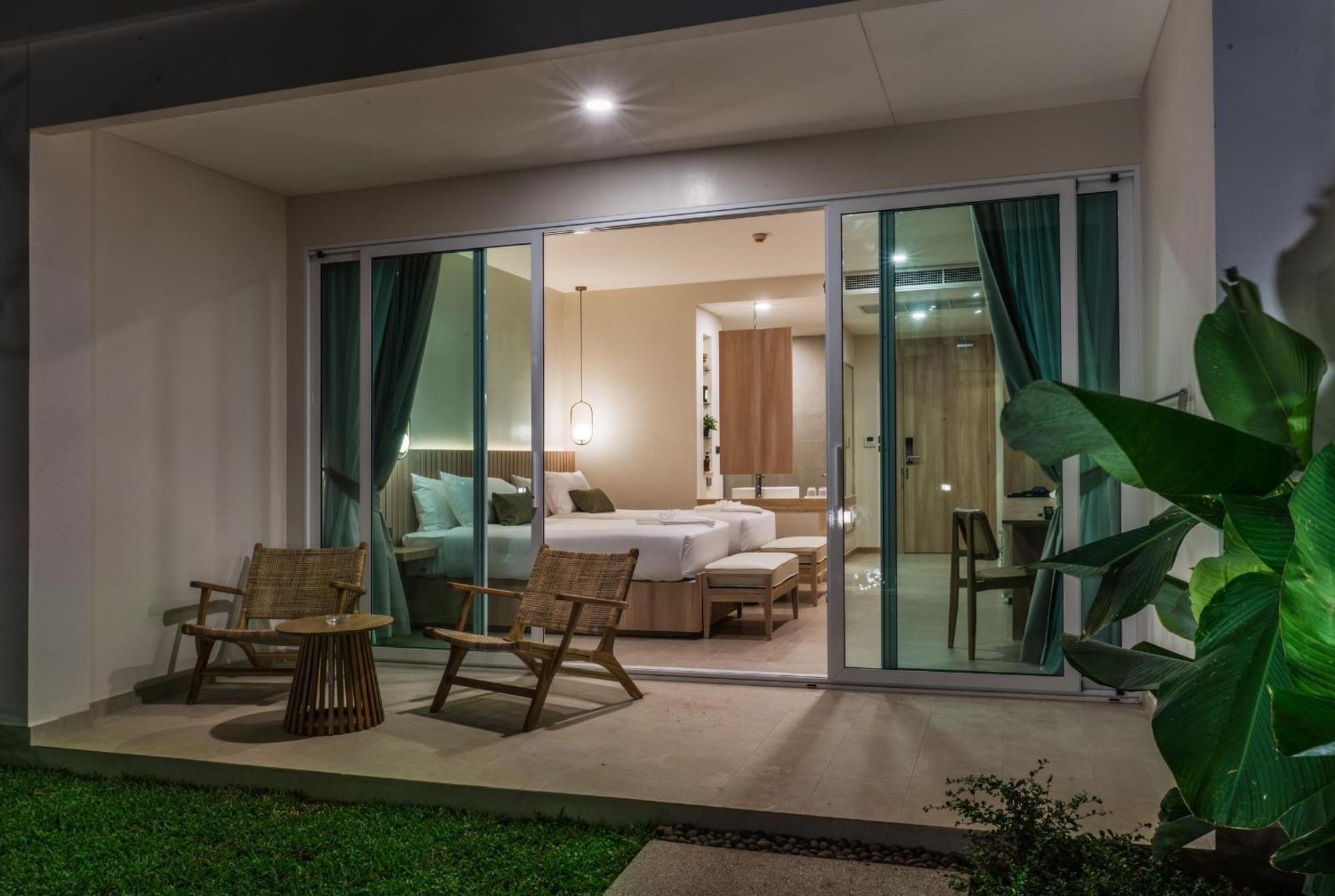 Niranapa Boutique Resort شاطئ كاتا المظهر الخارجي الصورة