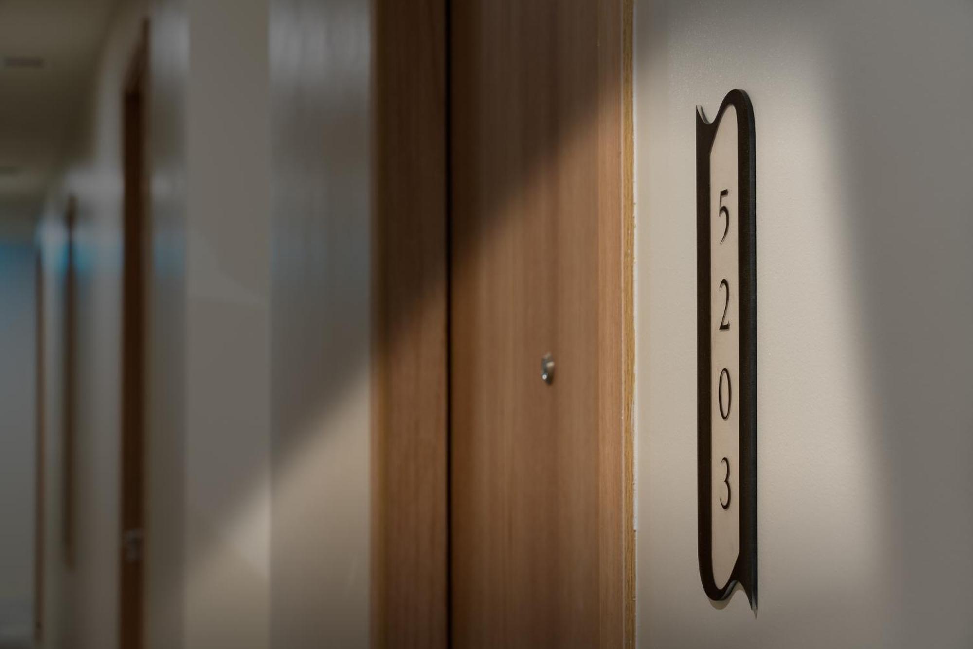Niranapa Boutique Resort شاطئ كاتا المظهر الخارجي الصورة