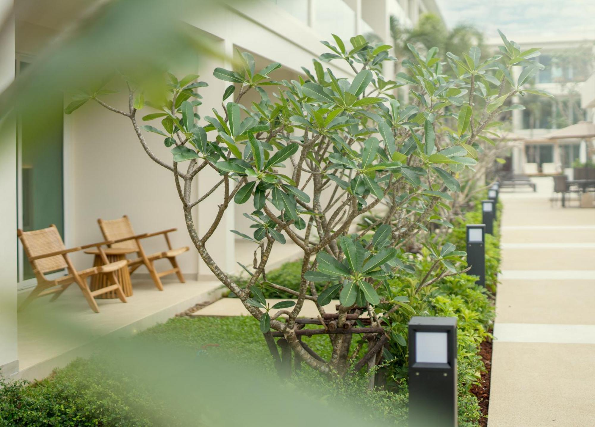 Niranapa Boutique Resort شاطئ كاتا المظهر الخارجي الصورة